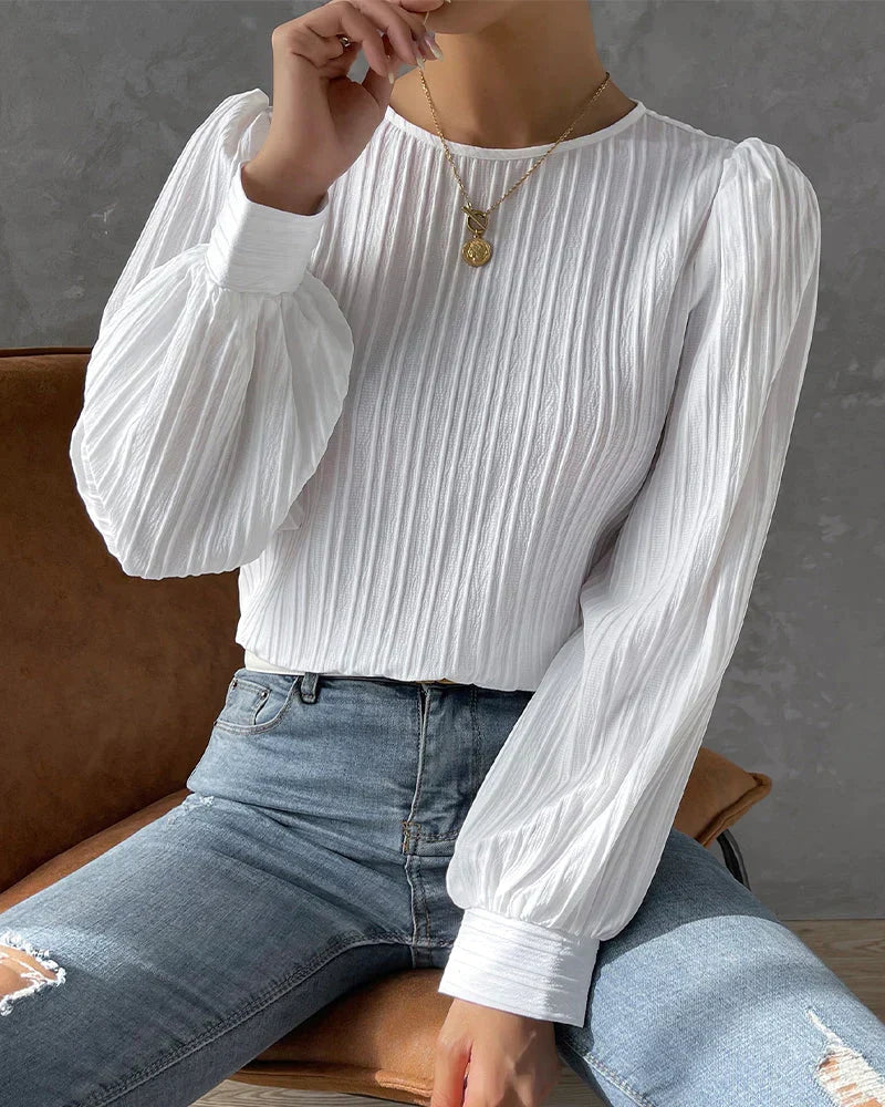 Sophisticated Blouse with a Clean Classic Look