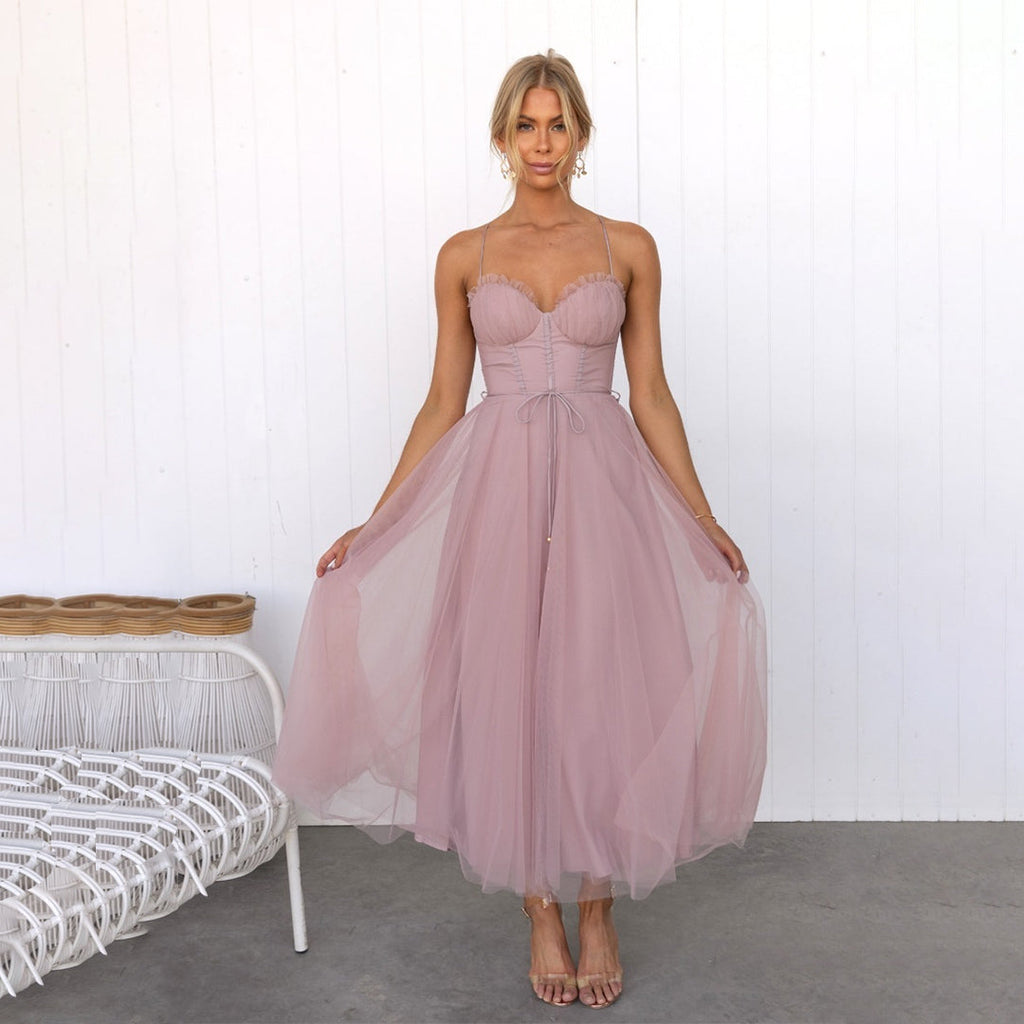 Gracefully Styled Dress for Any Occasion