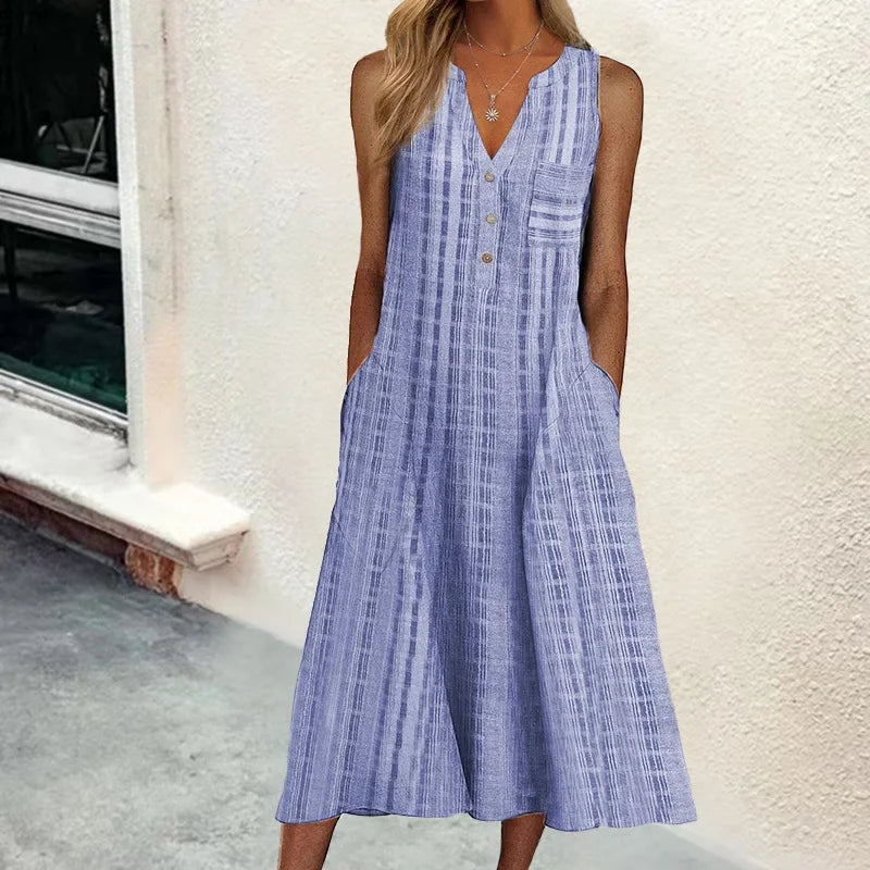 Classic Vintage Dress with a Flattering Fit