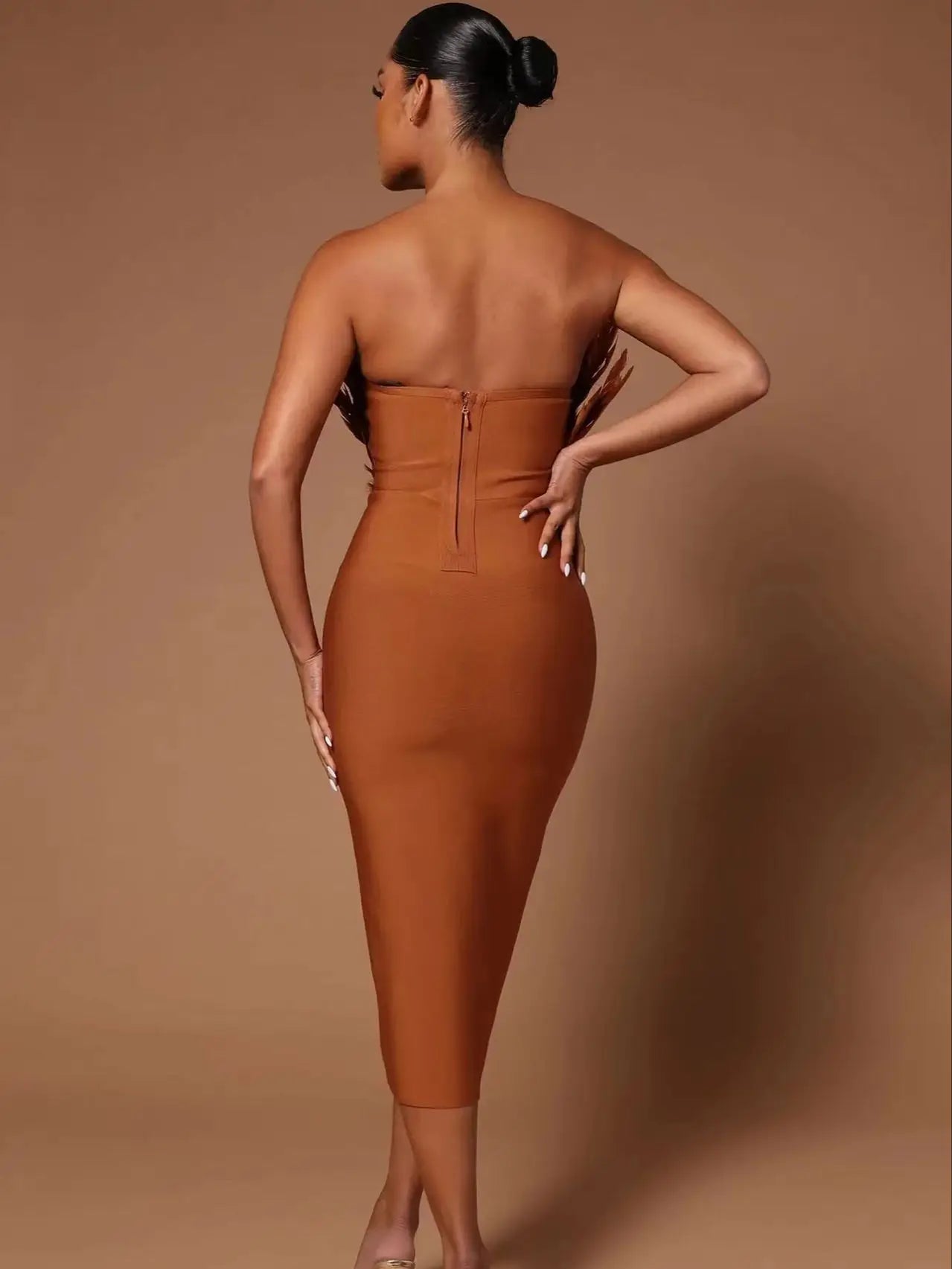 Effortlessly Elegant Dress with a Timeless Design