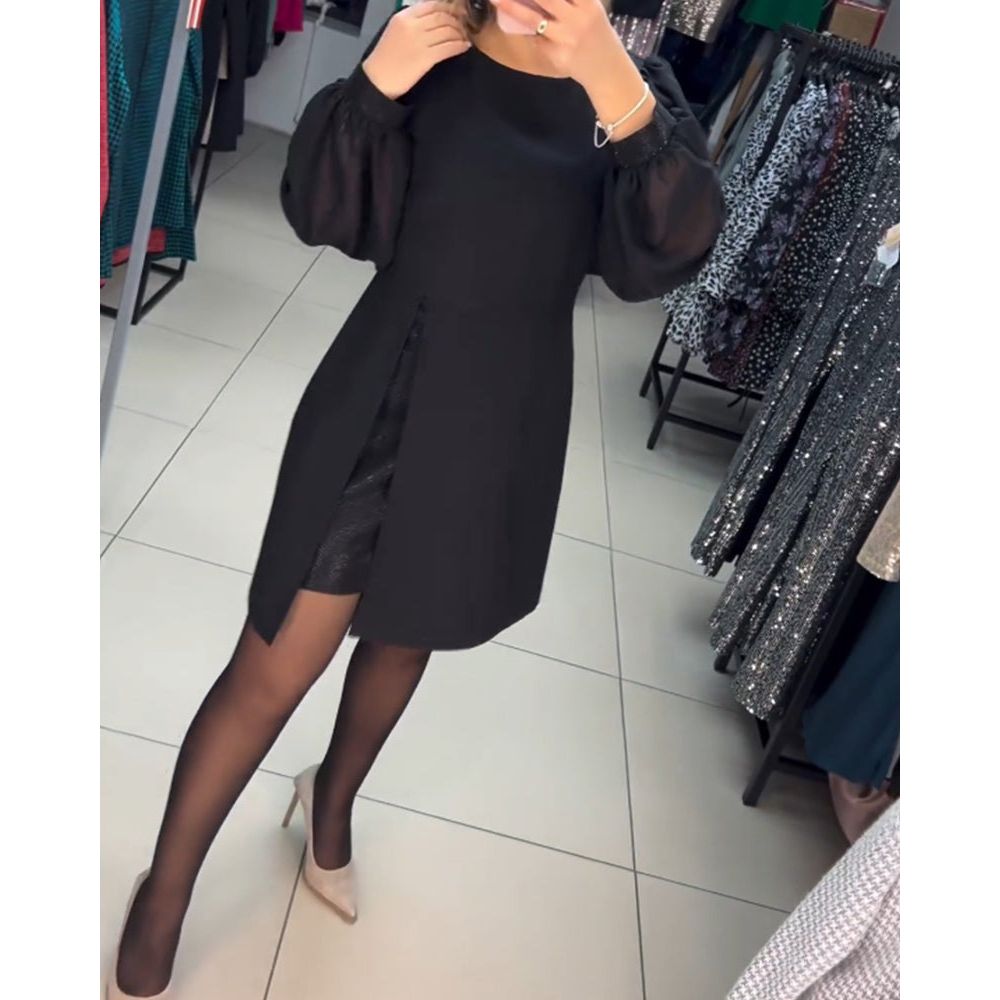 Classic Vintage Dress with a Flattering Fit