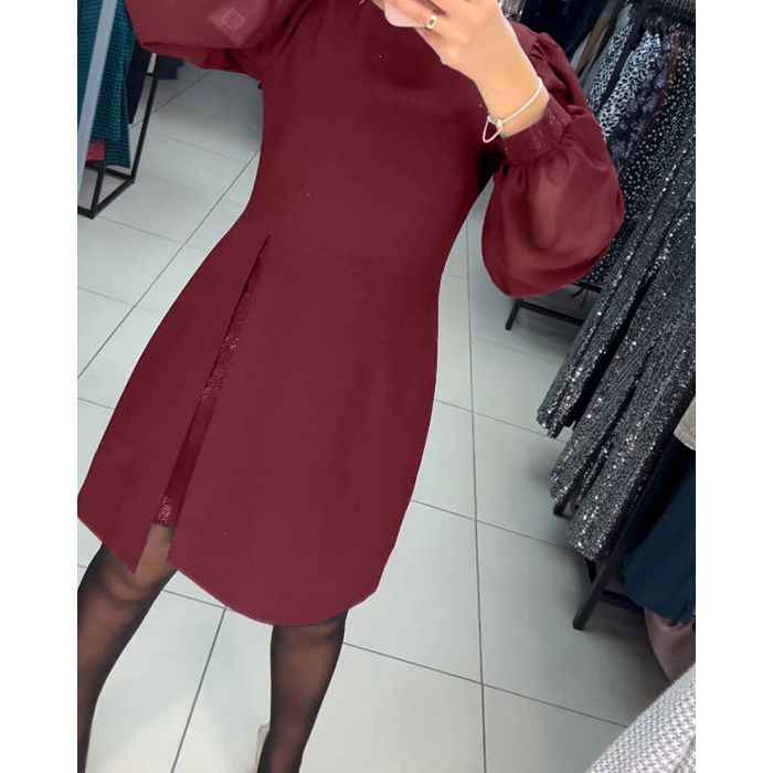 Classic Vintage Dress with a Flattering Fit