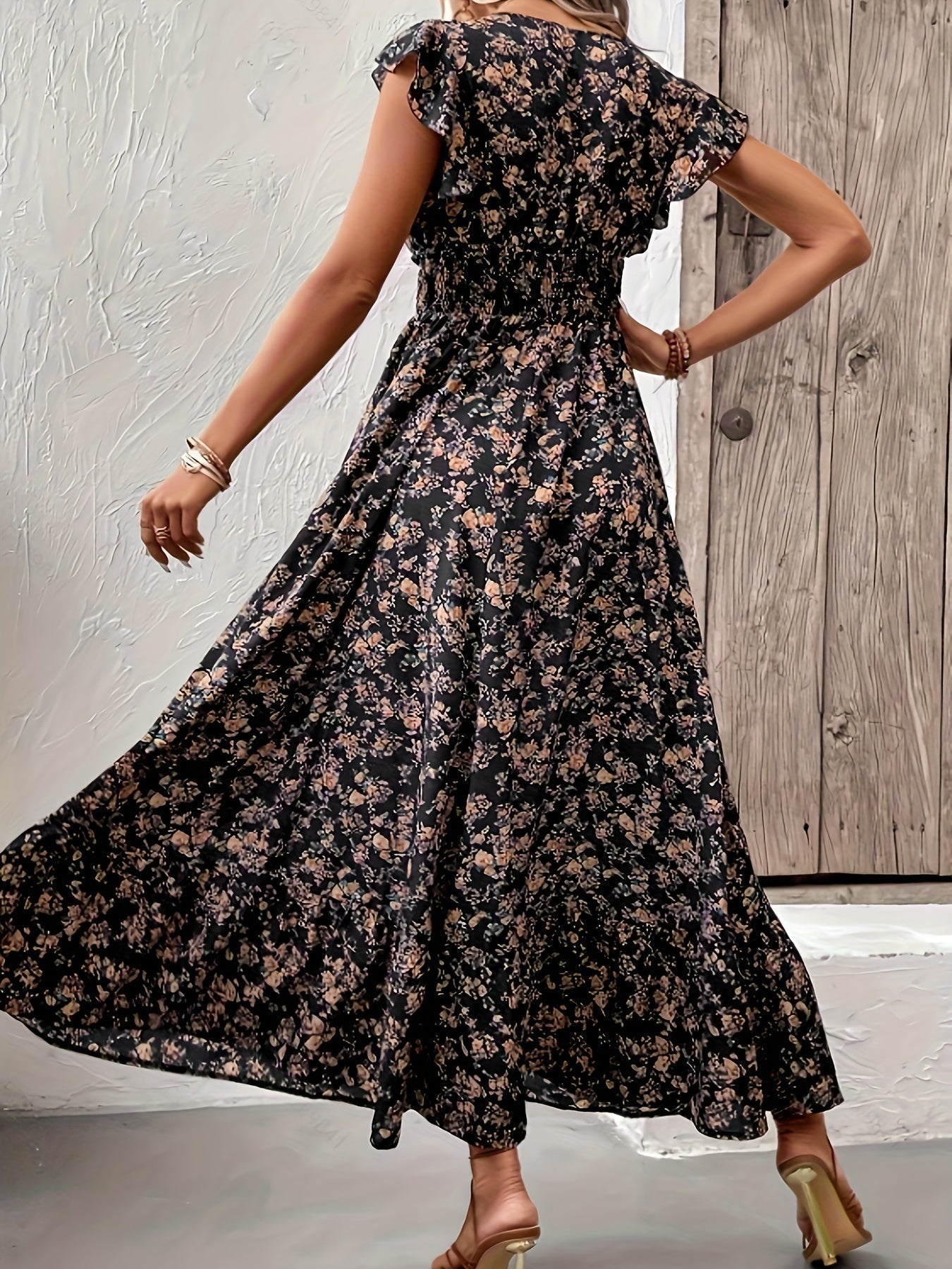 Gracefully Styled Dress for Any Occasion