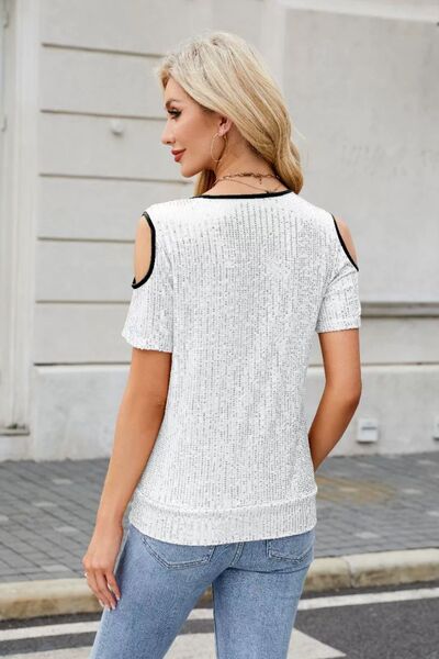 Gracefully Styled Blouse for Any Occasion