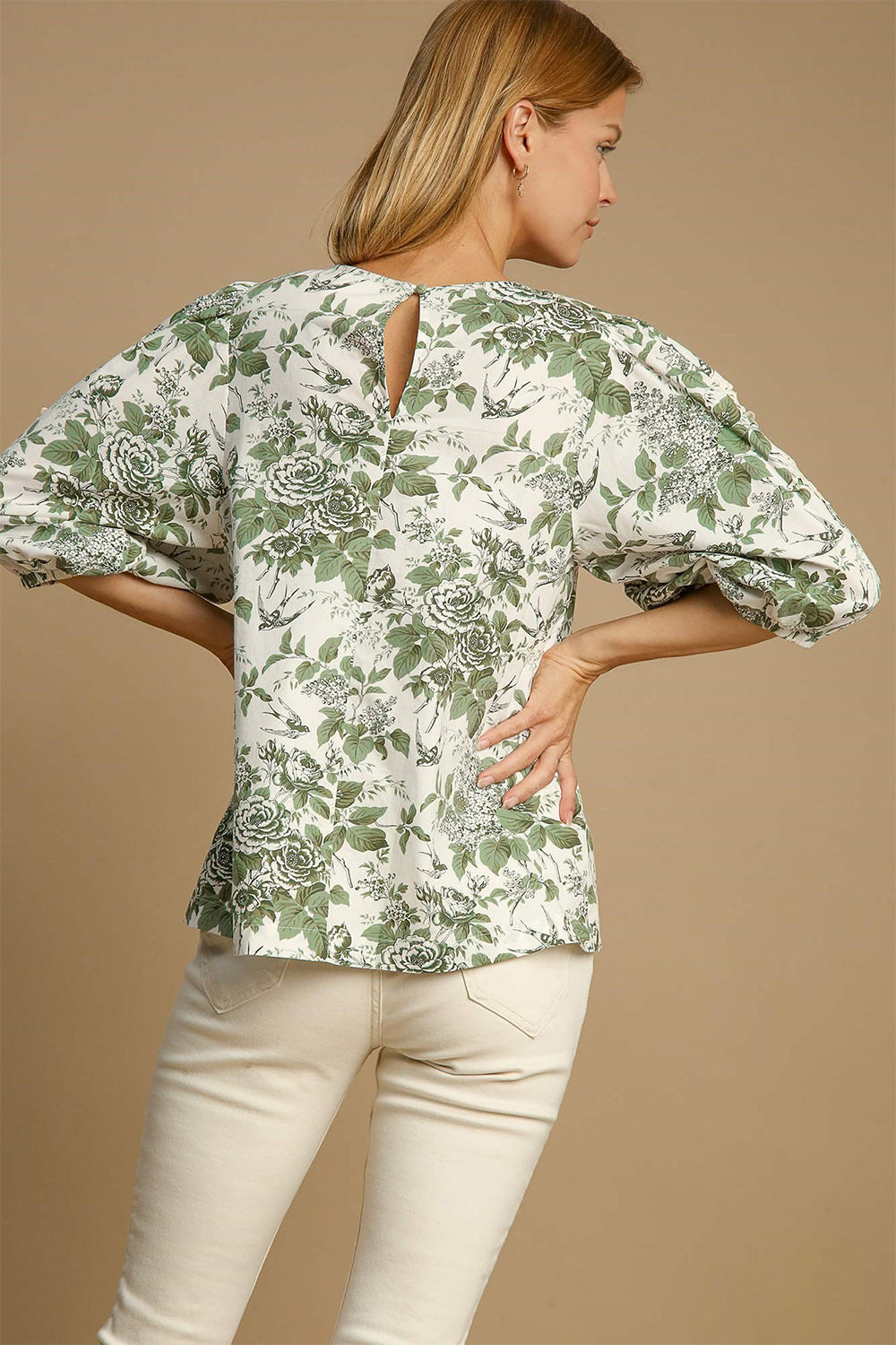 Beautifully Finished Blouse in a Timeless Design