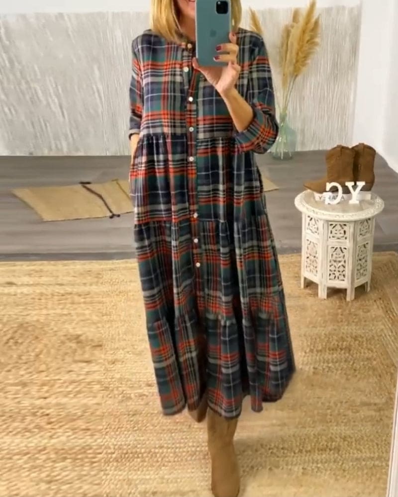 Gracefully Styled Dress for Any Occasion