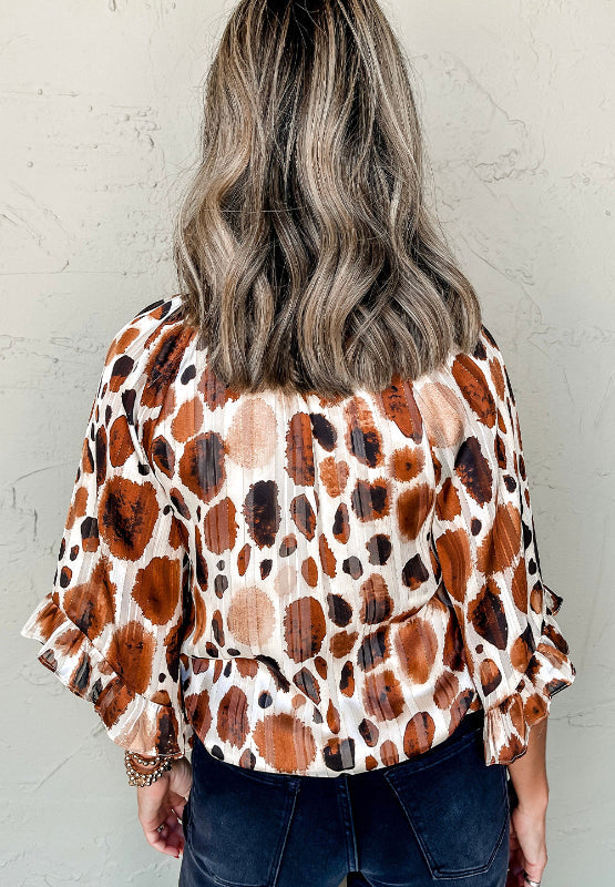 Sophisticated Blouse with a Clean Classic Look