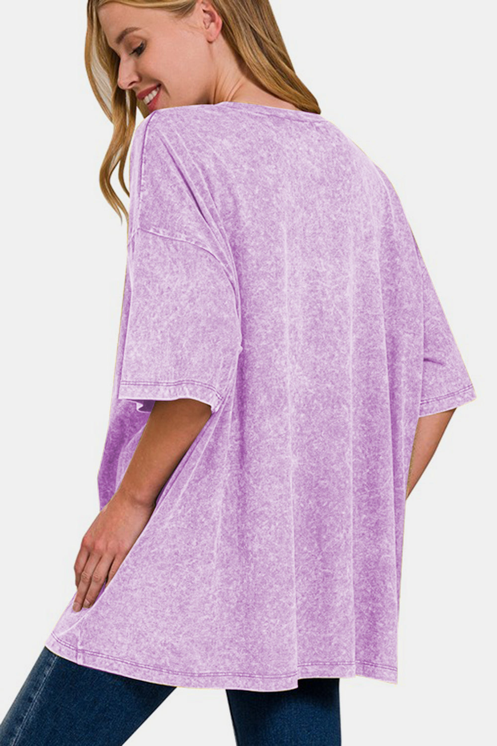 Effortlessly Elegant T-Shirt with a Timeless Design