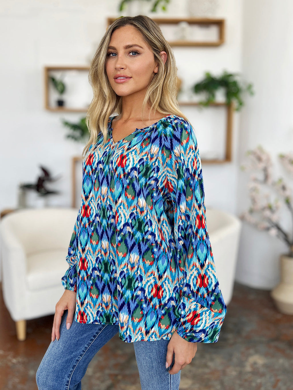 Polished Blouse with an Effortless Classic Look