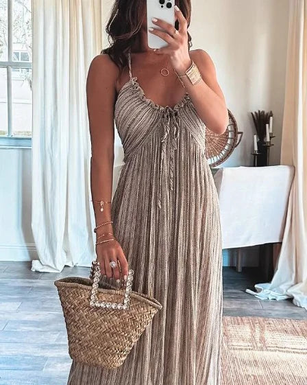 Classic Vintage & Enduringly Stylish Dress