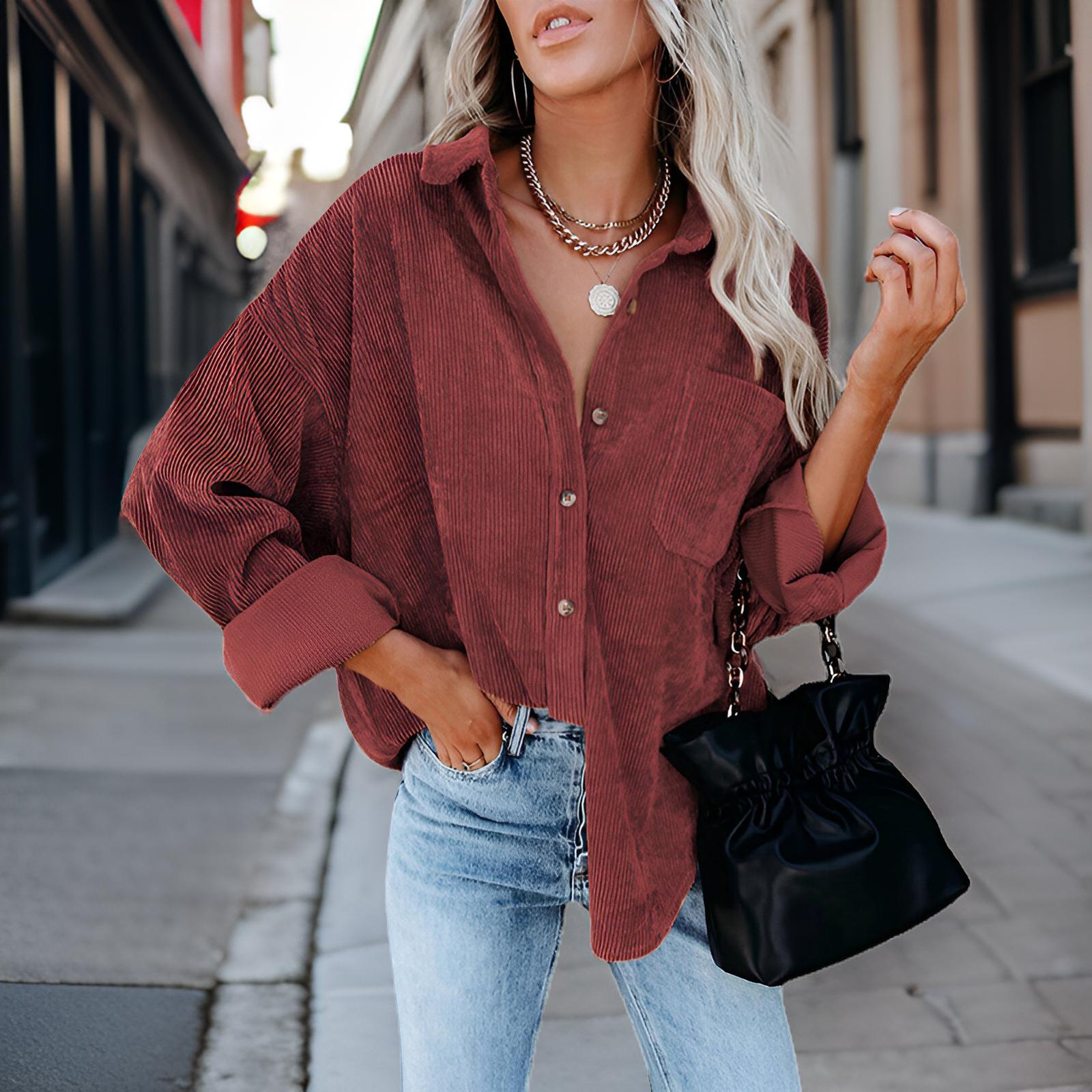 Sophisticated Blouse with a Clean Classic Look