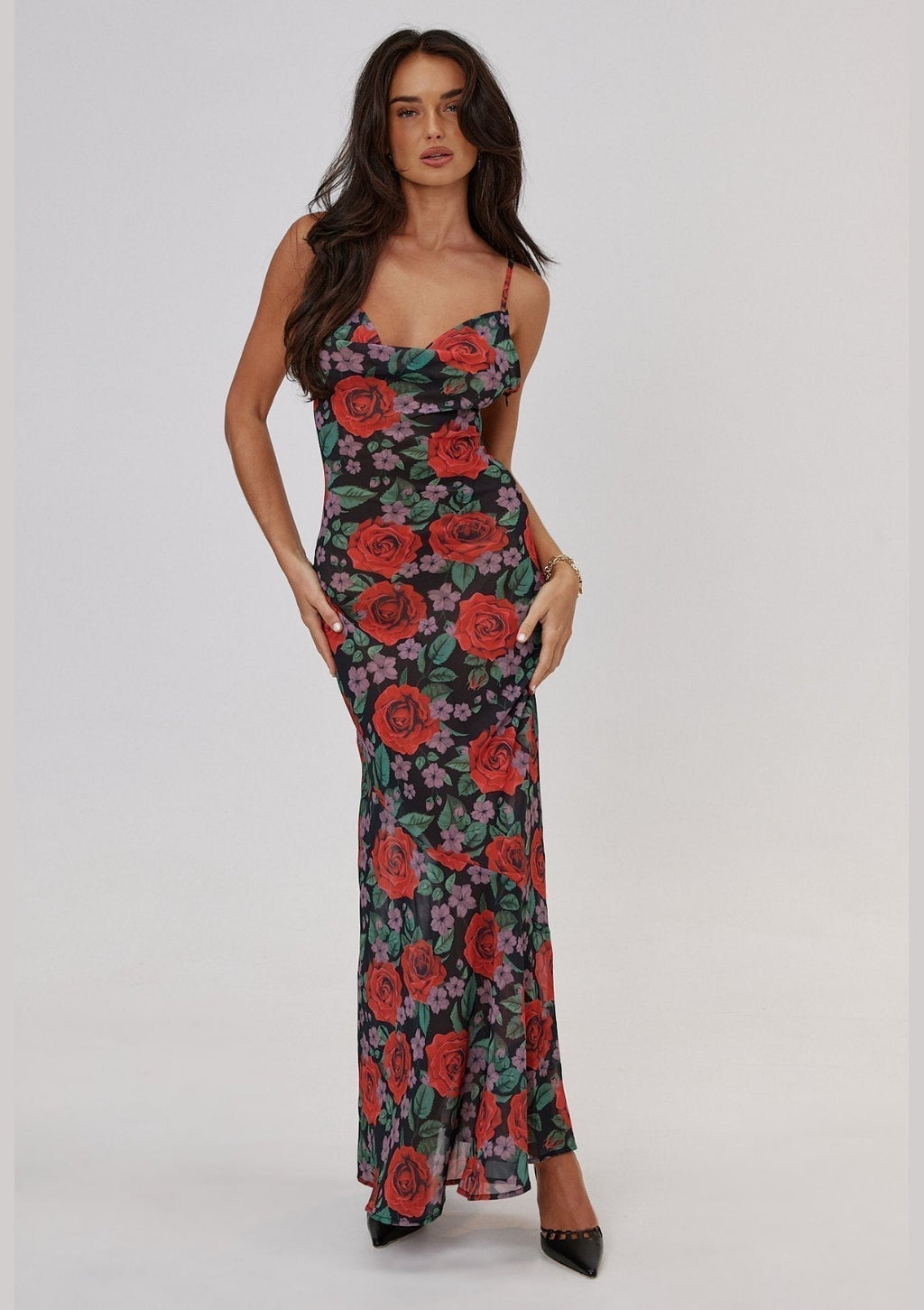 Well Tailored Dress with a Graceful Silhouette