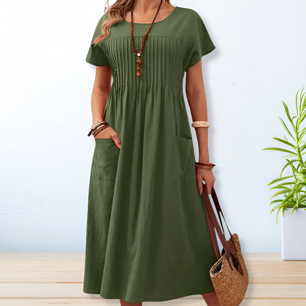 Classic Vintage & Enduringly Stylish Dress