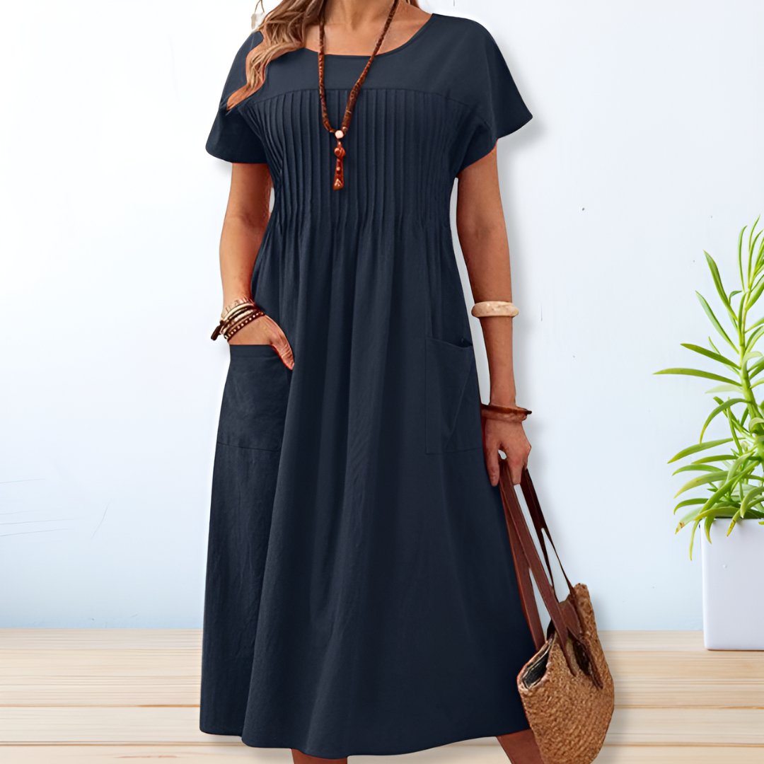 Classic Vintage & Enduringly Stylish Dress