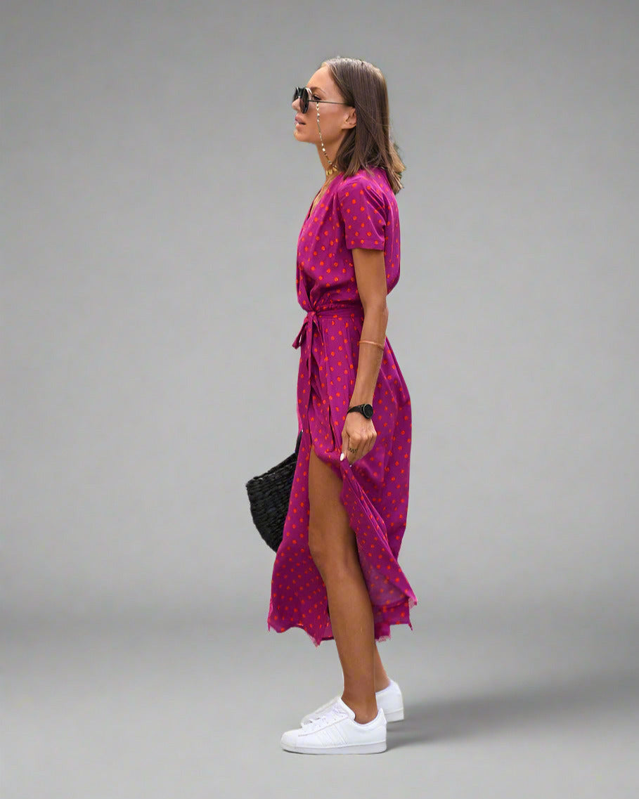 Well Tailored Dress with a Graceful Silhouette