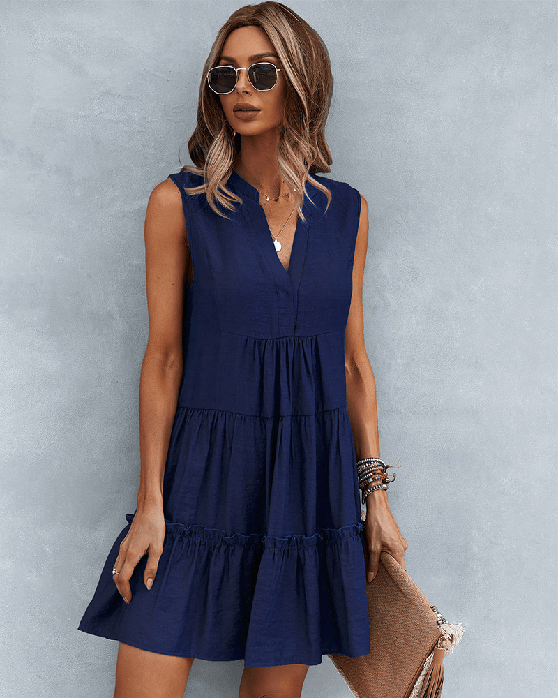 Beautifully Finished Dress in a Timeless Design