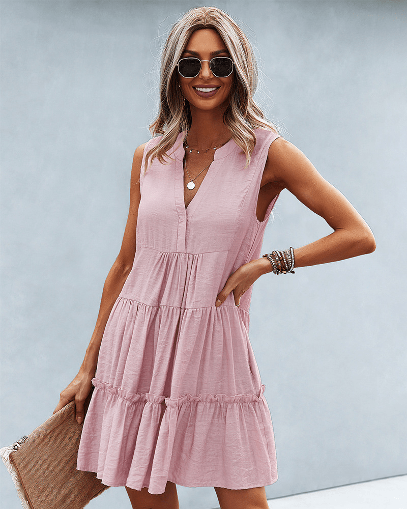 Beautifully Finished Dress in a Timeless Design