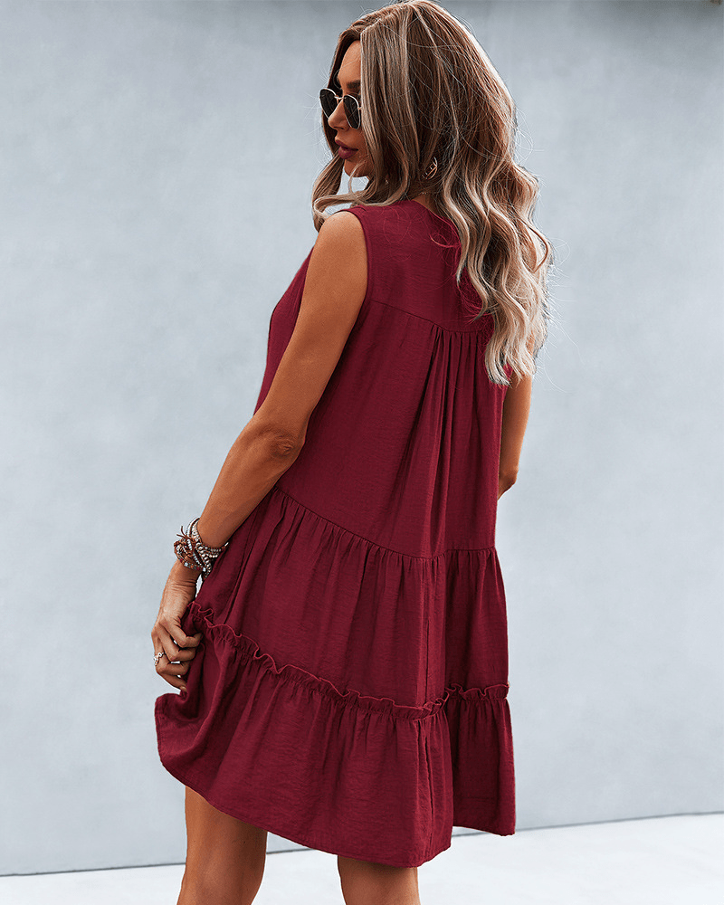 Beautifully Finished Dress in a Timeless Design