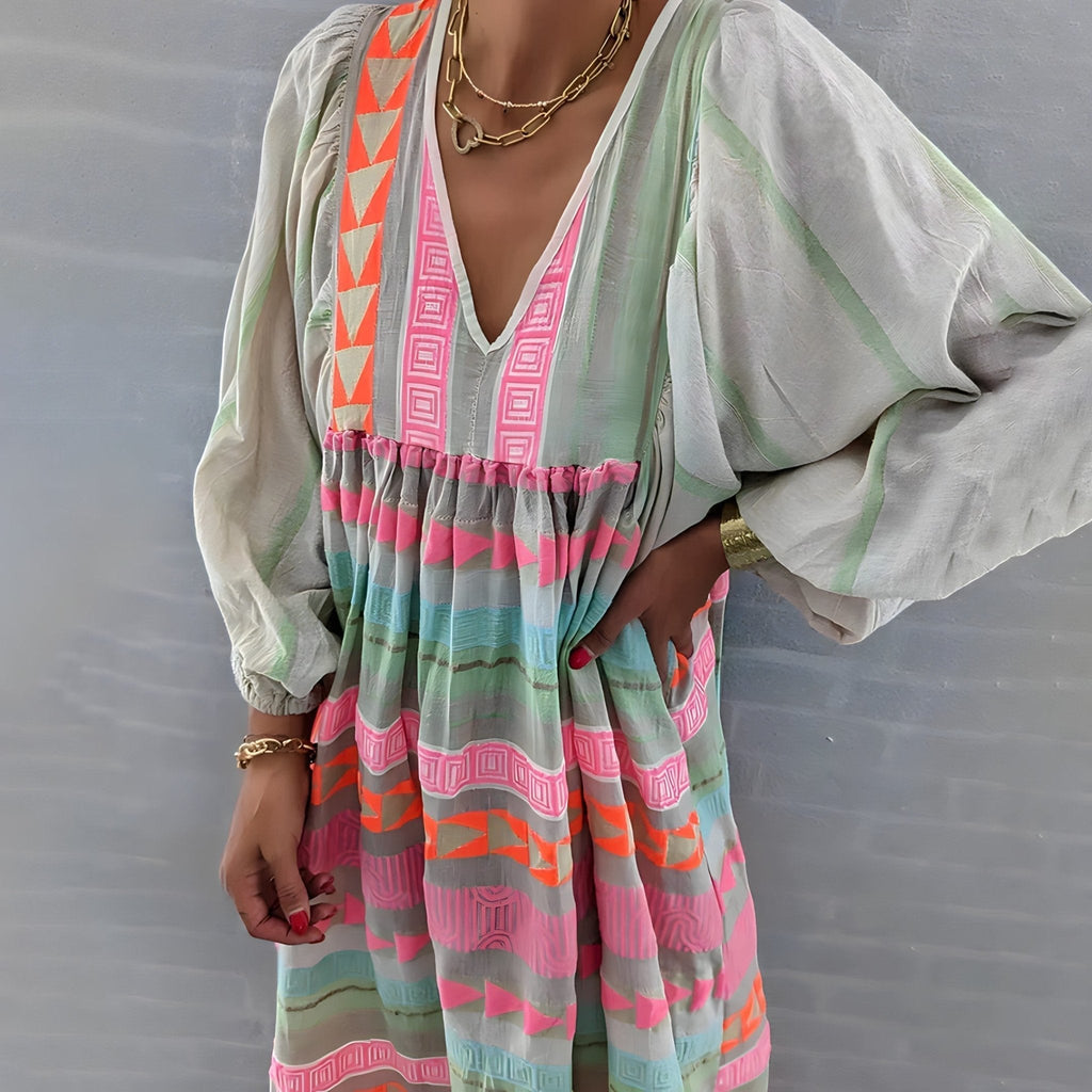 Well Tailored Dress with a Graceful Silhouette