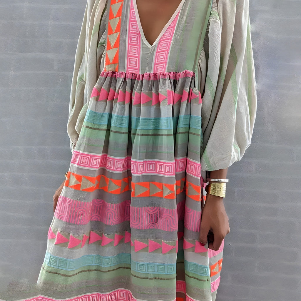 Well Tailored Dress with a Graceful Silhouette