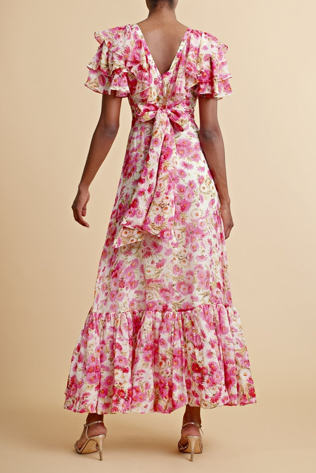 Beautifully Crafted Dress in a Classic Style