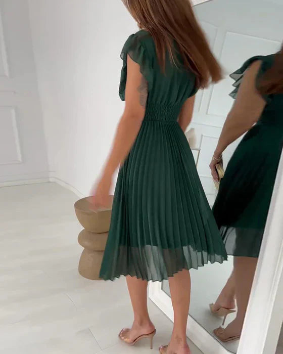 Classic Vintage & Enduringly Stylish Dress