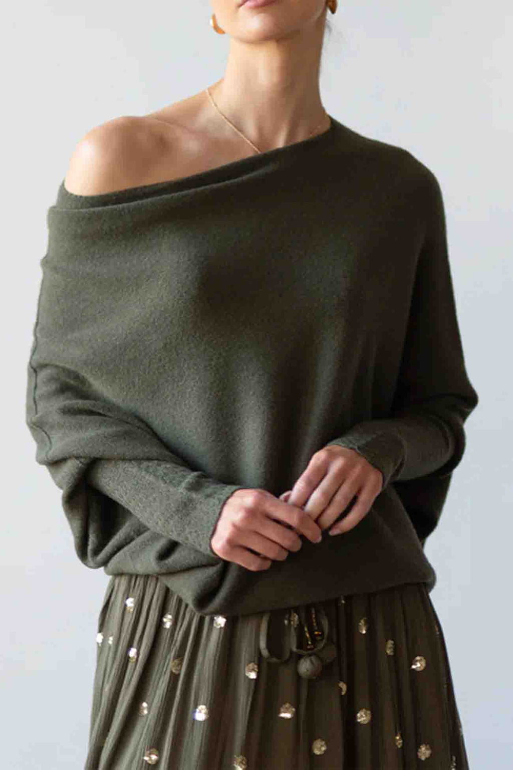 Effortlessly Elegant Shirt with a Timeless Design