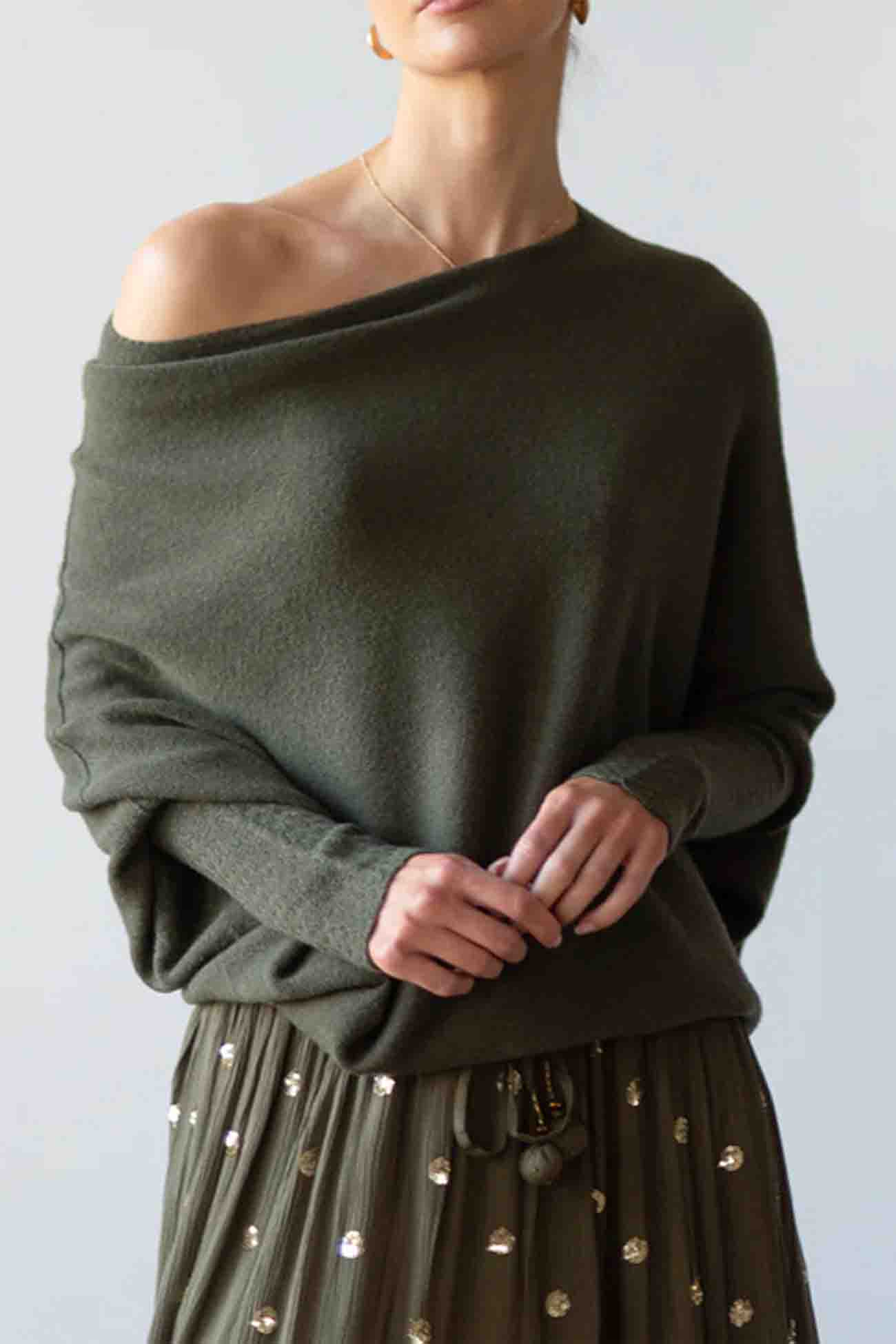 Effortlessly Elegant Shirt with a Timeless Design