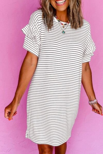 Effortlessly Elegant Dress with a Timeless Design