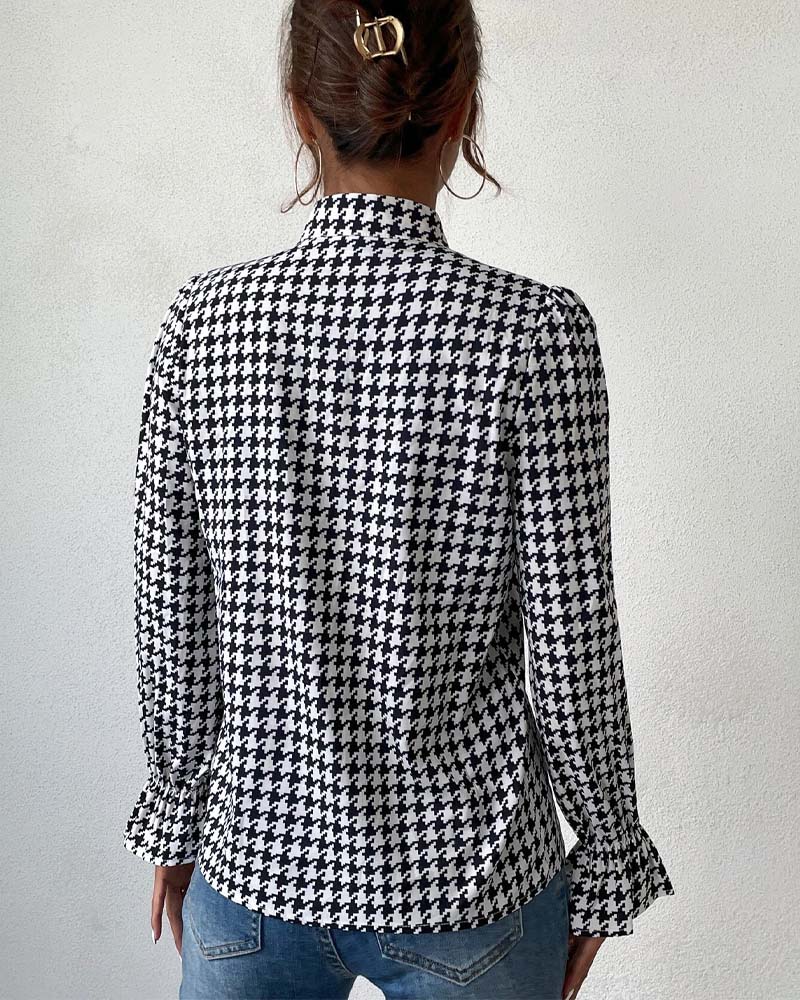 Beautifully Crafted Blouse in a Classic Style