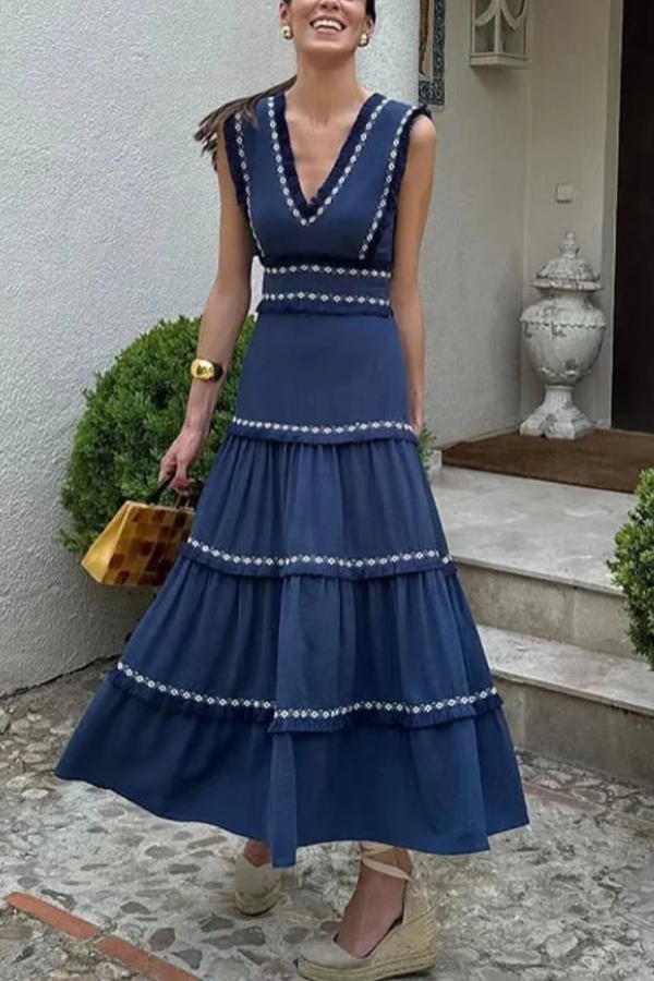 Beautifully Crafted Dress in a Classic Style