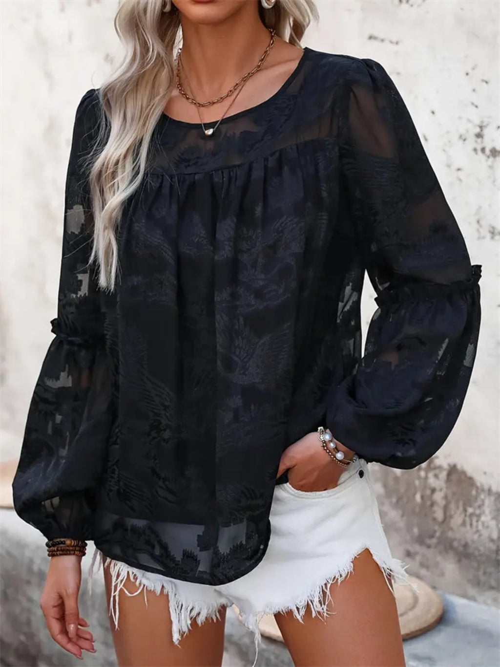 Sophisticated Blouse with a Clean Classic Look