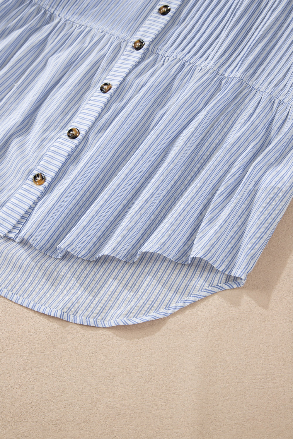 Well Tailored Shirt with a Graceful Silhouette
