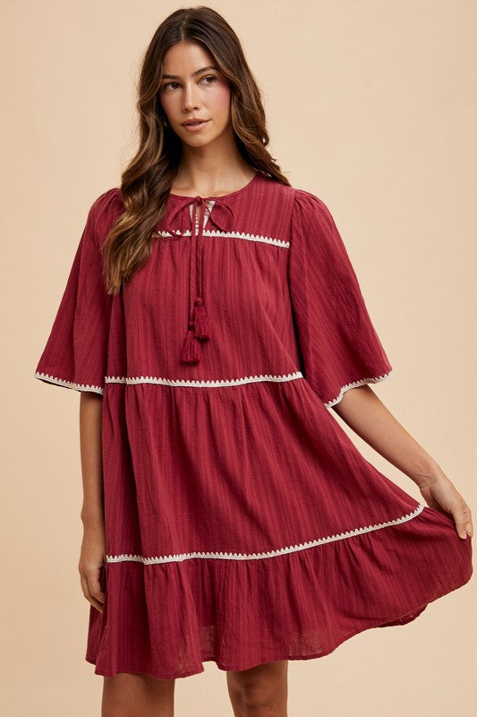 Classic Vintage Dress with a Flattering Fit