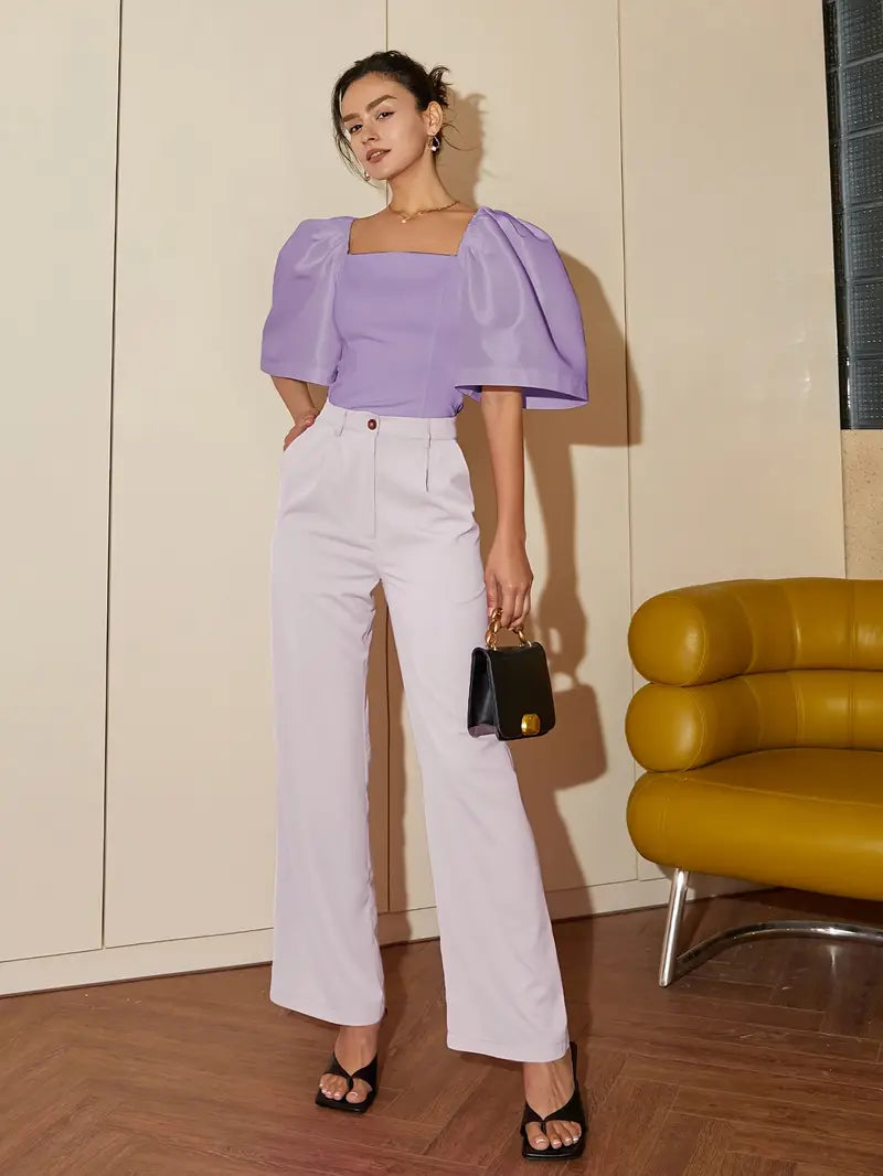 Well Tailored Blouse with a Graceful Silhouette