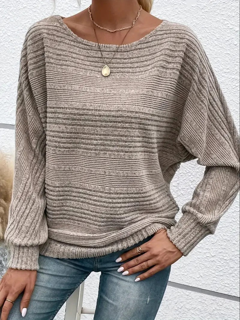 Beautifully Crafted Blouse in a Classic Style