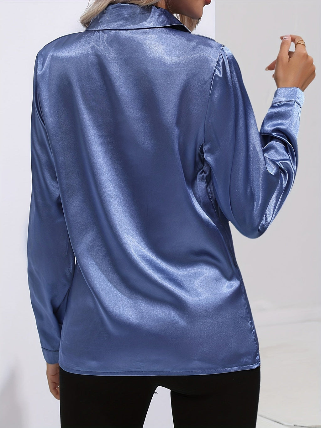Classic Vintage & Enduringly Stylish Blouse
