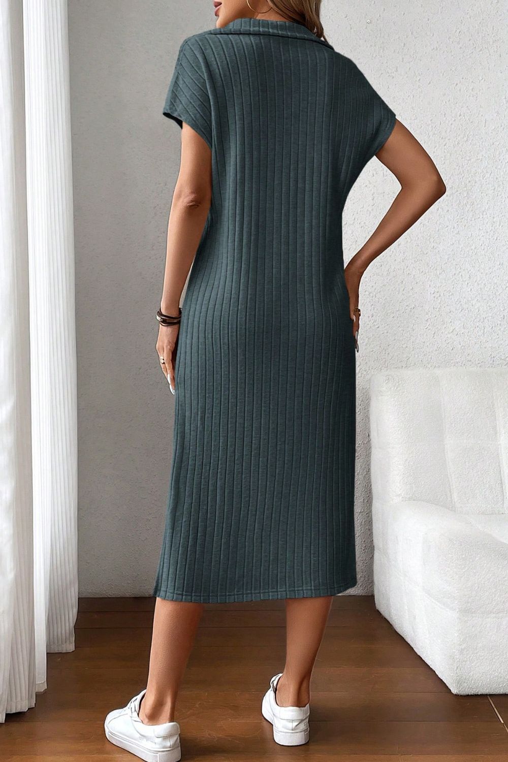 Classic Vintage Dress with a Flattering Fit