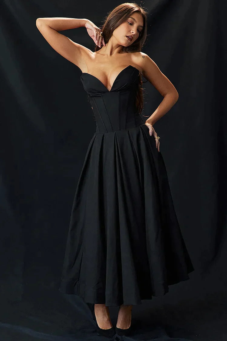 Classic Vintage & Enduringly Stylish Dress