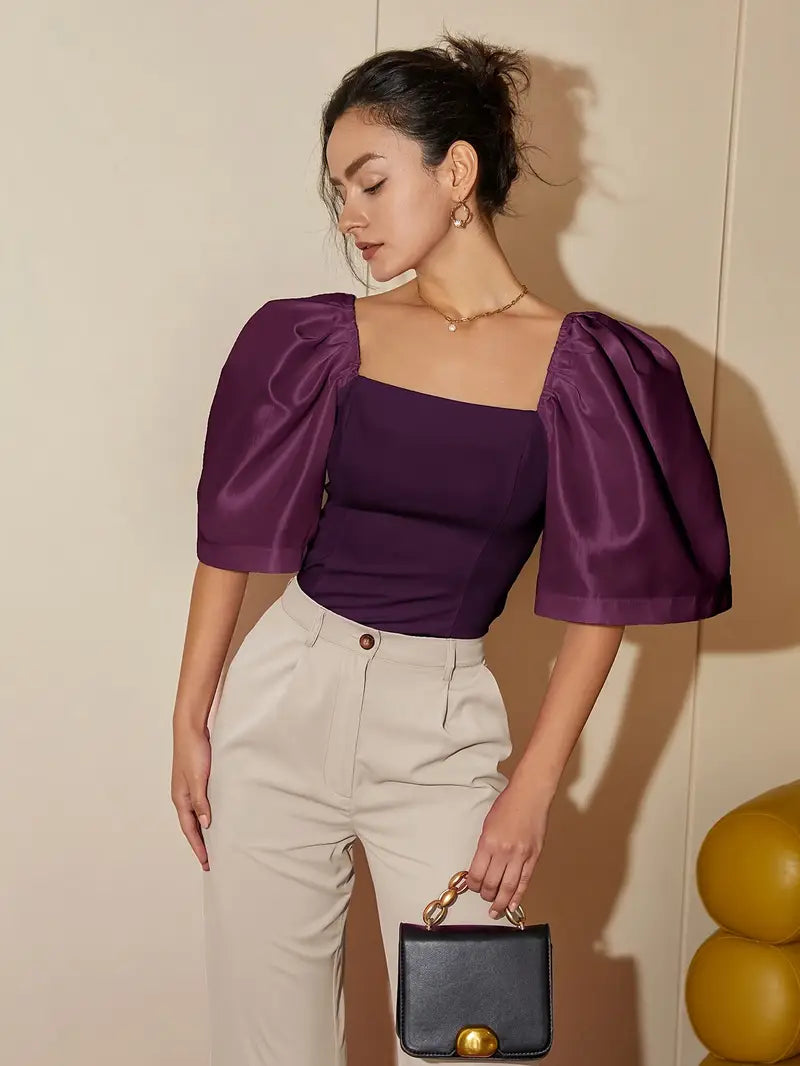 Well Tailored Blouse with a Graceful Silhouette