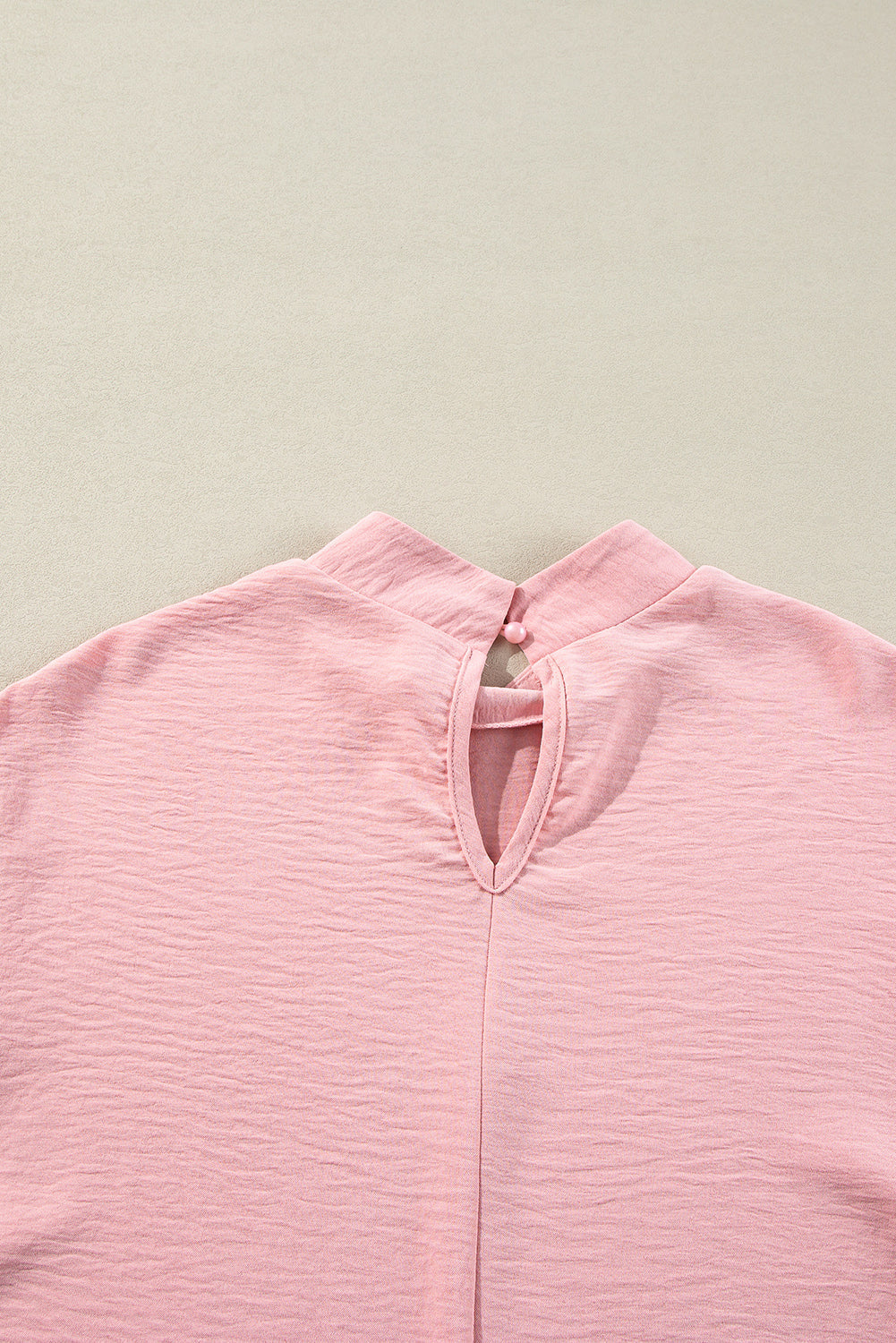Well Tailored Blouse with a Graceful Silhouette