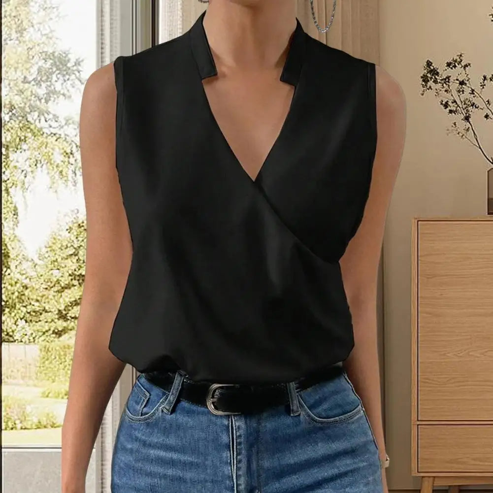Well Tailored Blouse with a Graceful Silhouette