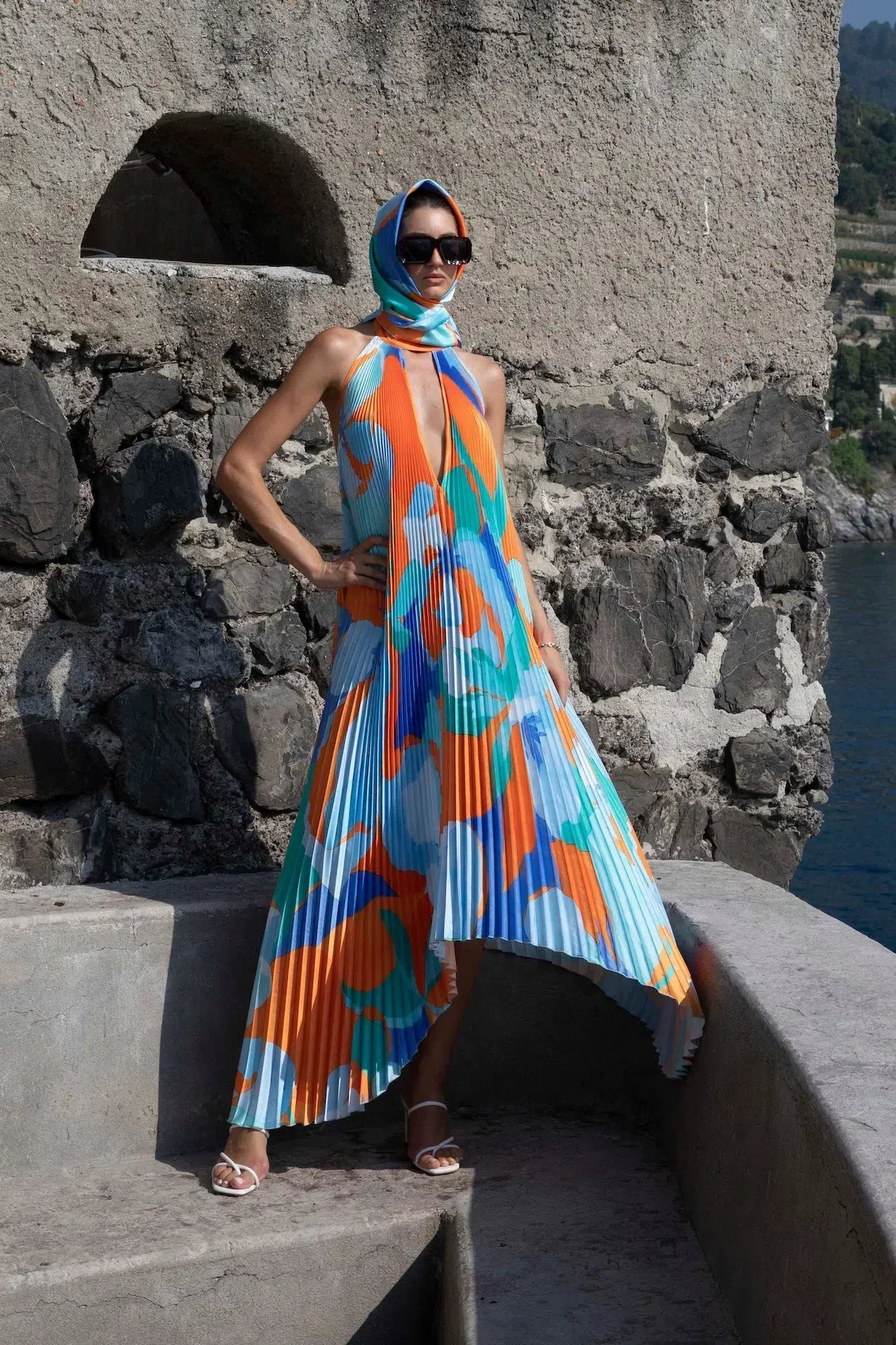 Classic Vintage Dress with a Flattering Fit