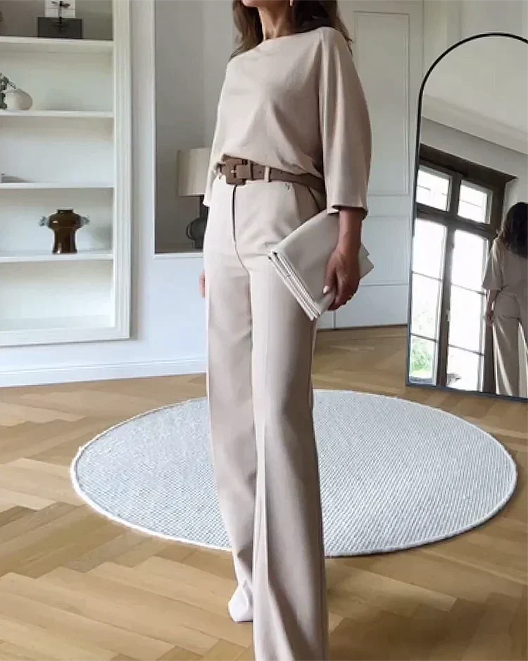 Well Tailored Blouse with a Graceful Silhouette
