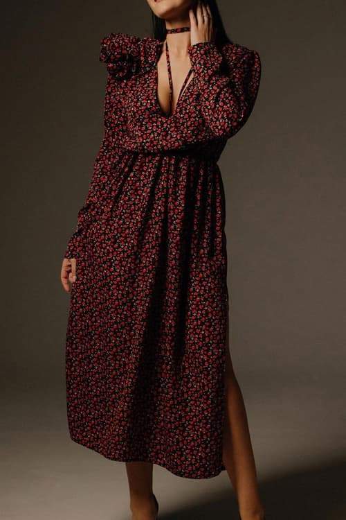 Beautifully Finished Dress in a Timeless Design