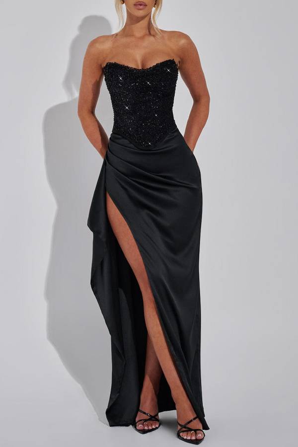 Effortlessly Elegant Dress with a Timeless Design