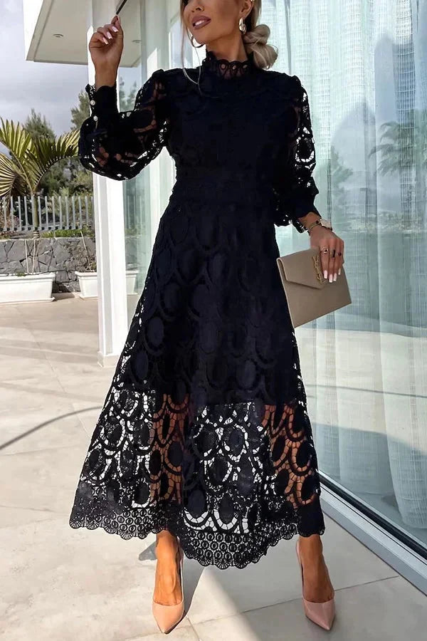 Effortlessly Elegant Dress with a Timeless Design