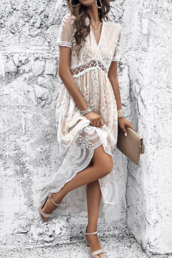 Sophisticated Dress with a Clean Classic Look