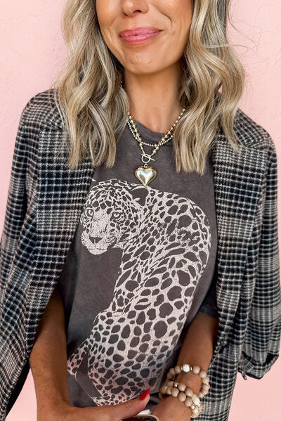 Classic Vintage T-Shirt with a Flattering Fit
