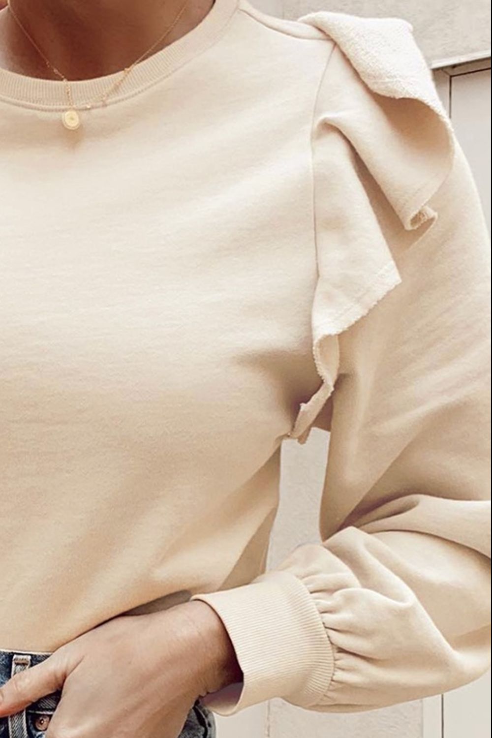 Effortlessly Elegant Blouse with a Timeless Design